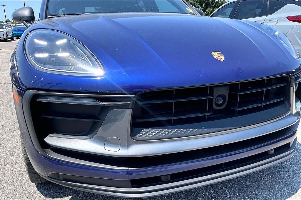 2023 Porsche Macan T