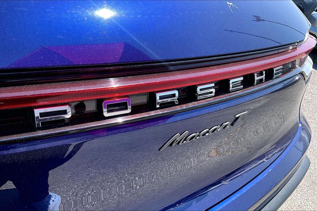 2023 Porsche Macan T