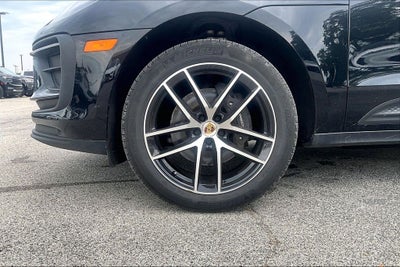 2024 Porsche Macan Base