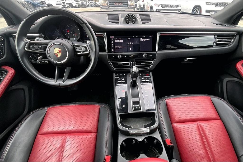 2024 Porsche Macan Base