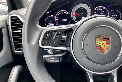 2023 Porsche Cayenne Platinum Edition
