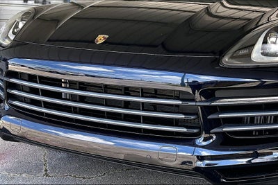 2022 Porsche Cayenne Platinum Edition