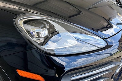 2022 Porsche Cayenne Platinum Edition