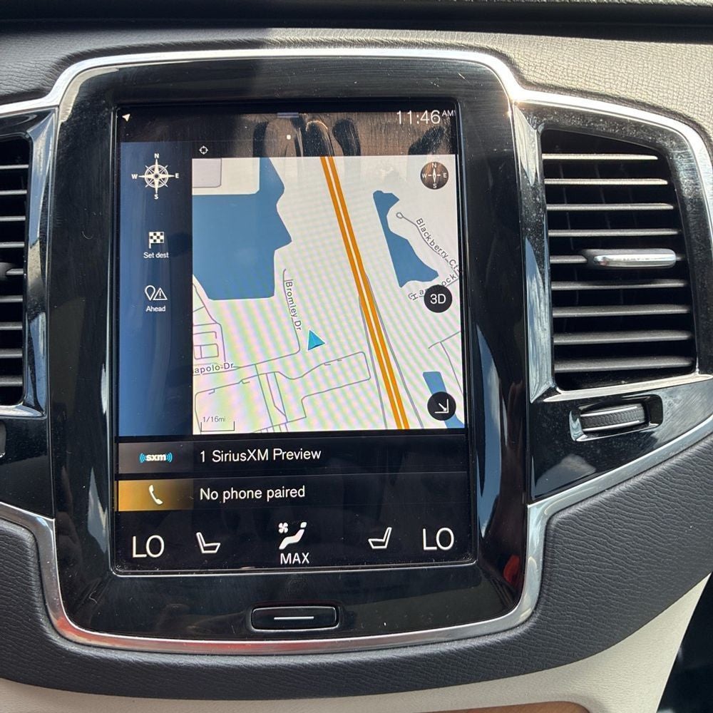 2022 Volvo XC90 T6 Momentum