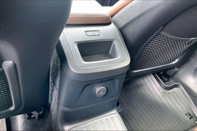 2024 Volvo XC60 Recharge Plug-In Hybrid T8 Plus Dark Theme
