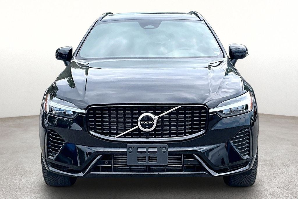 2024 Volvo XC60 Recharge Plug-In Hybrid T8 Plus Dark Theme