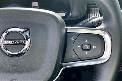 2025 Volvo XC40 B5 Plus Dark Theme