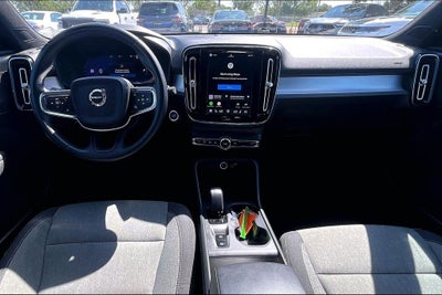 2025 Volvo XC40 B5 Core