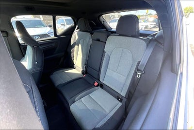2025 Volvo XC40 B5 Core