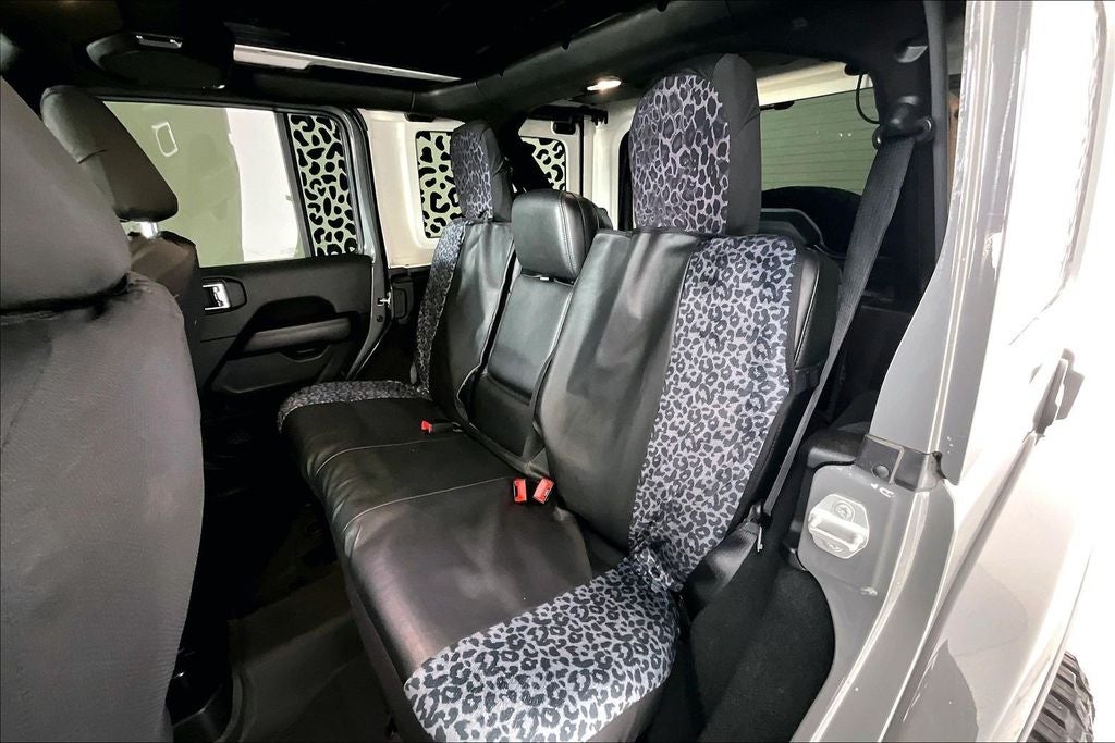 2022 Jeep Wrangler Unlimited Sahara Altitude