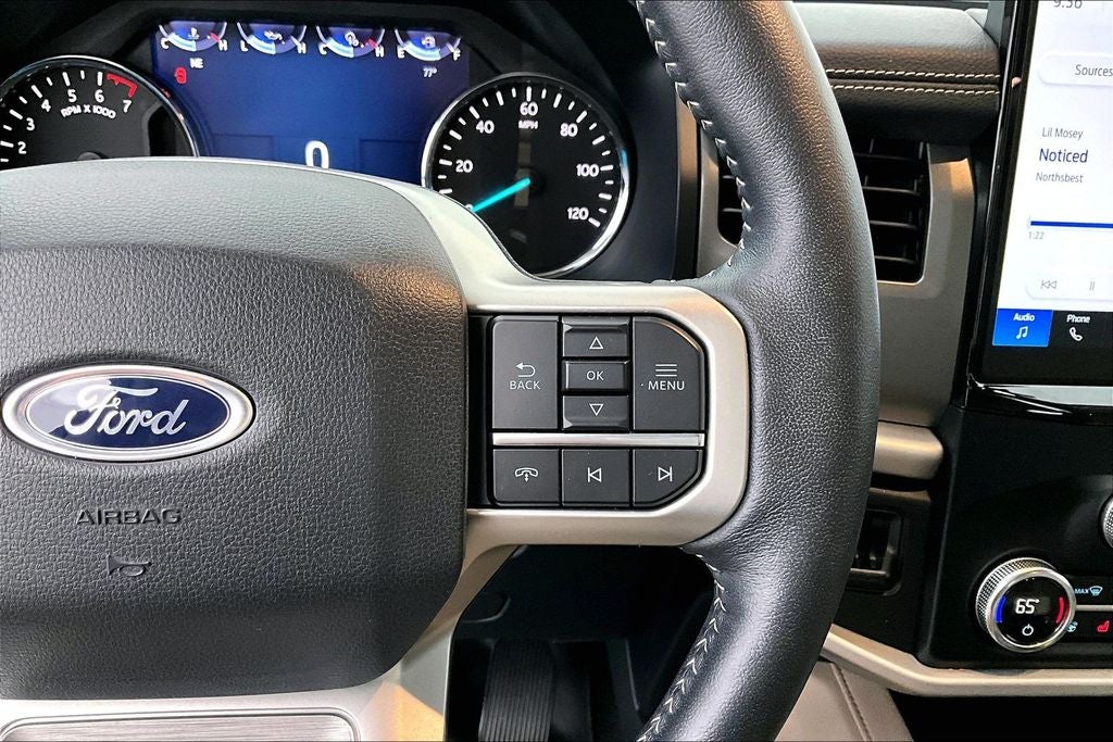 2023 Ford Expedition XLT