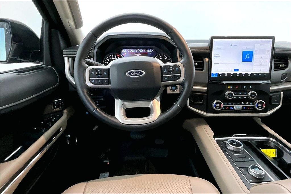 2023 Ford Expedition XLT
