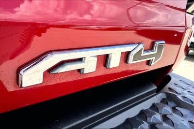 2024 GMC Canyon AT4