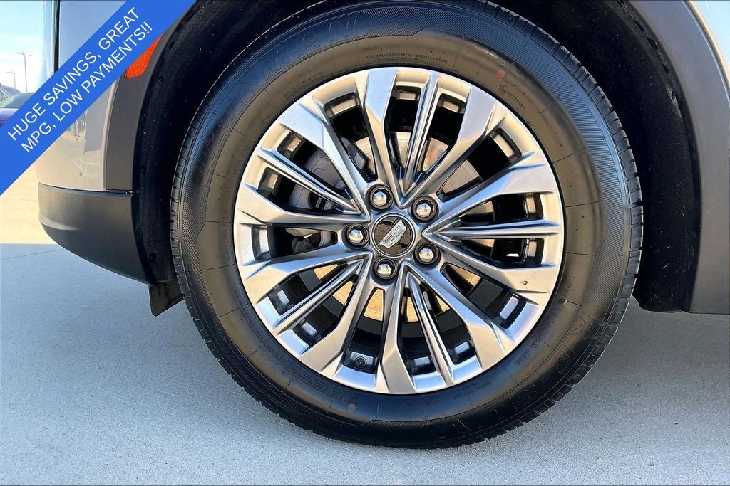 2025 Cadillac XT4 Premium Luxury