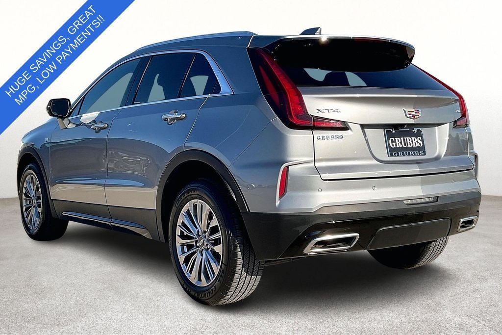 2025 Cadillac XT4 Premium Luxury
