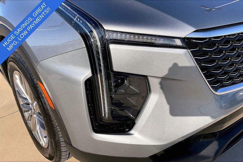 2025 Cadillac XT4 Premium Luxury