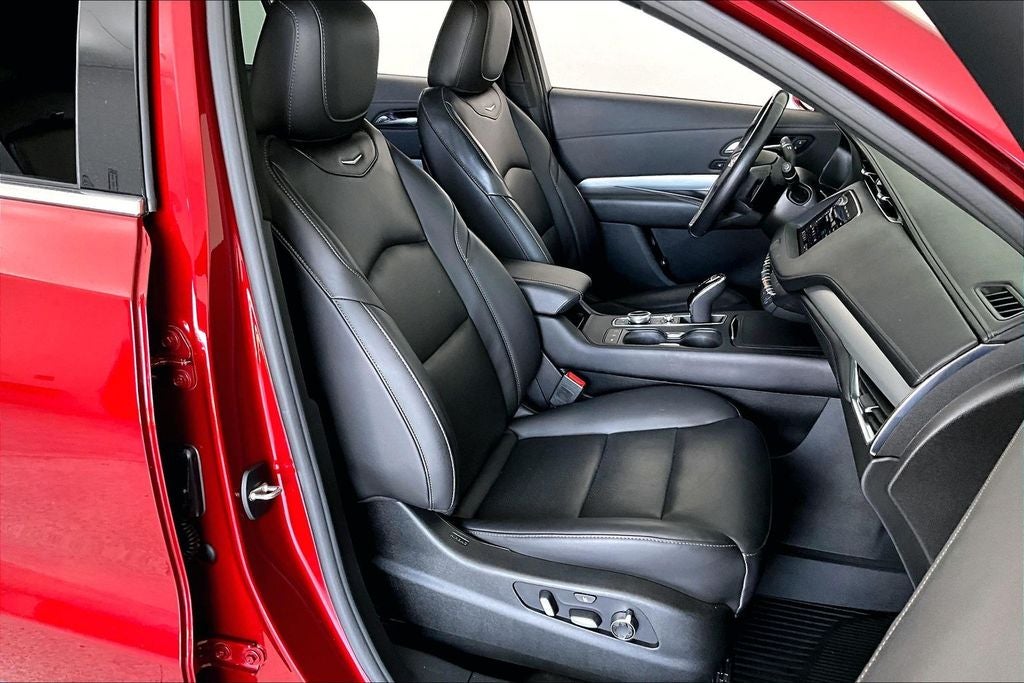 2021 Cadillac XT4 Premium Luxury