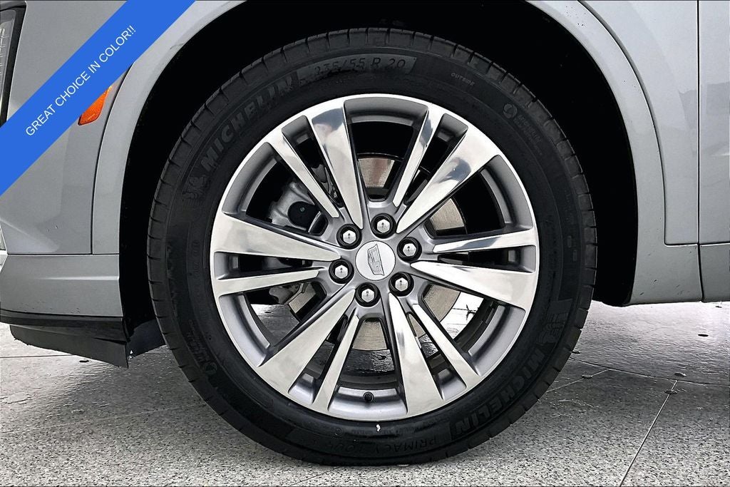 2025 Cadillac XT6 Premium Luxury