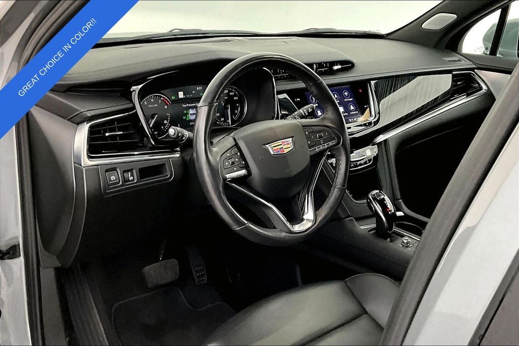 2025 Cadillac XT6 Premium Luxury