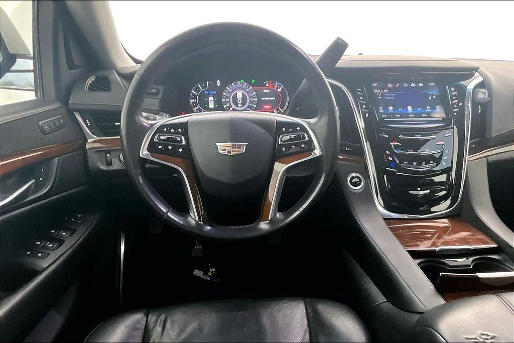2018 Cadillac Escalade Luxury