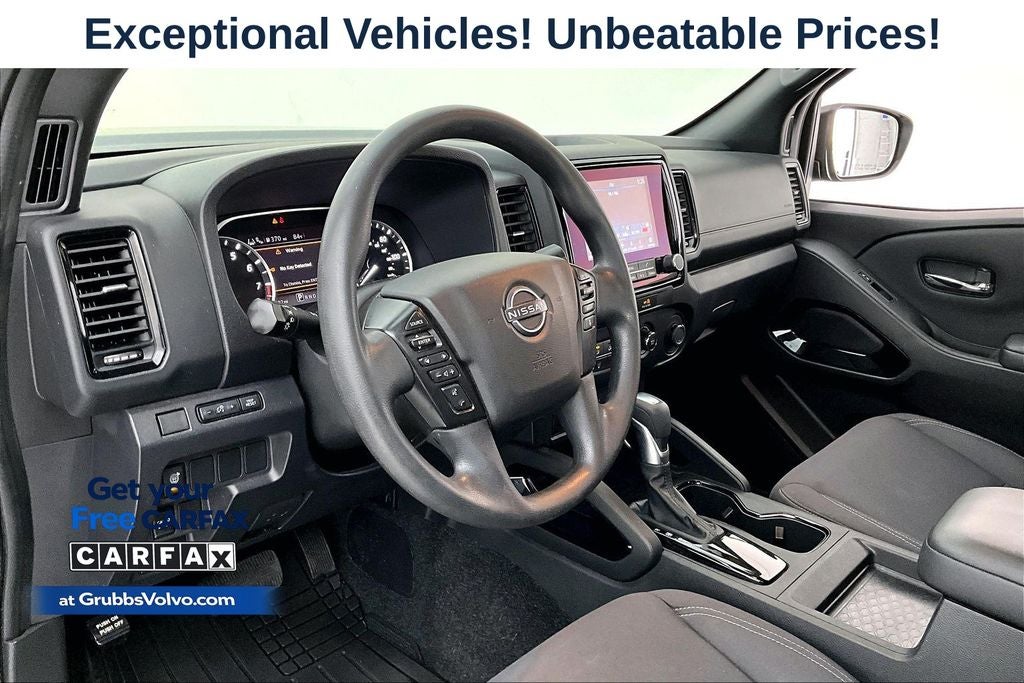 2023 Nissan Frontier SV