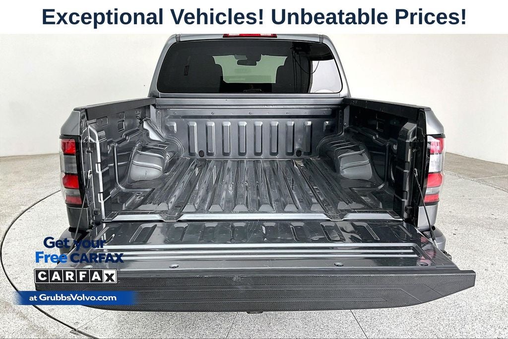 2023 Nissan Frontier SV