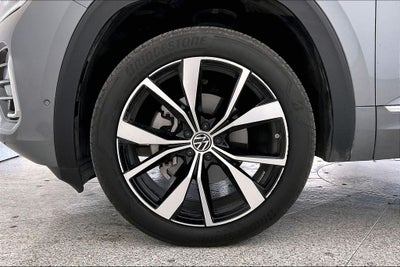 2024 Volkswagen Atlas Cross Sport 2.0T SEL Premium R-Line