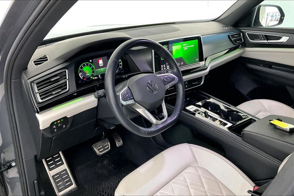 2024 Volkswagen Atlas Cross Sport 2.0T SEL Premium R-Line