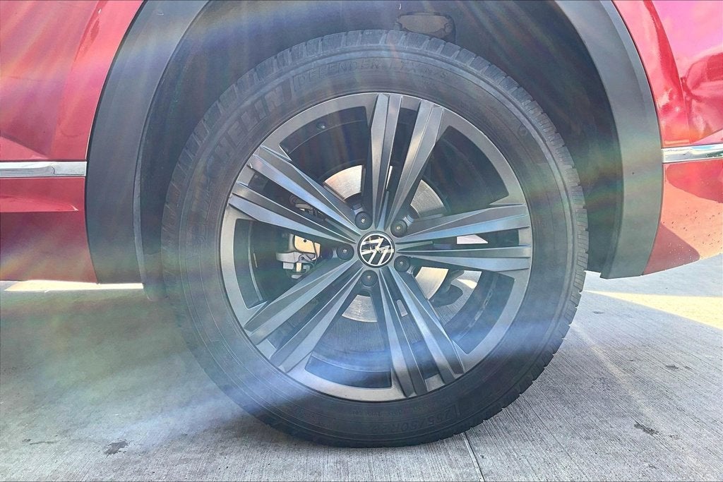 2021 Volkswagen Atlas Cross Sport 3.6L V6 SE w/Technology R-Line