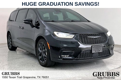 2021 Chrysler Pacifica Touring