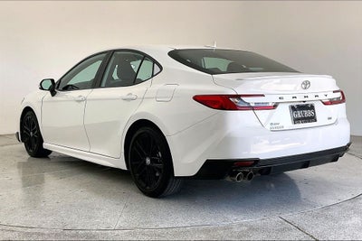 2025 Toyota Camry SE