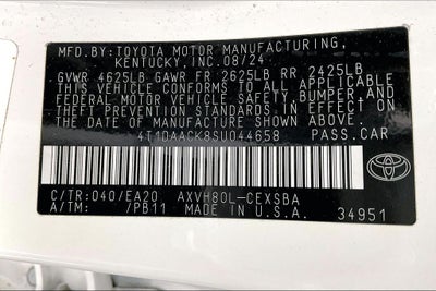 2025 Toyota Camry SE