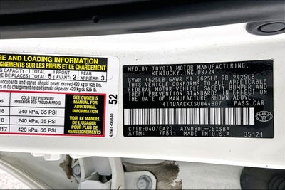 2025 Toyota Camry SE