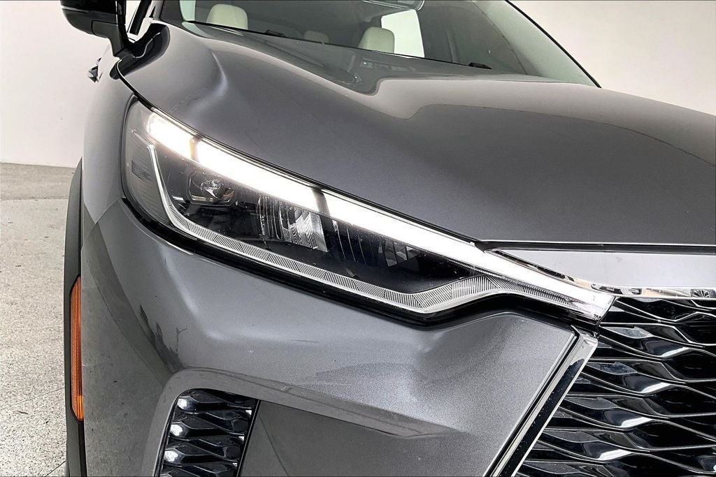 2025 INFINITI QX60 PURE