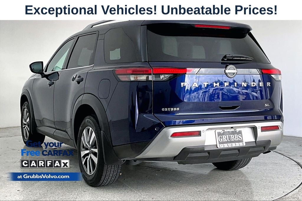 2022 Nissan Pathfinder SL