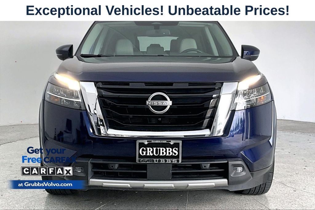 2022 Nissan Pathfinder SL