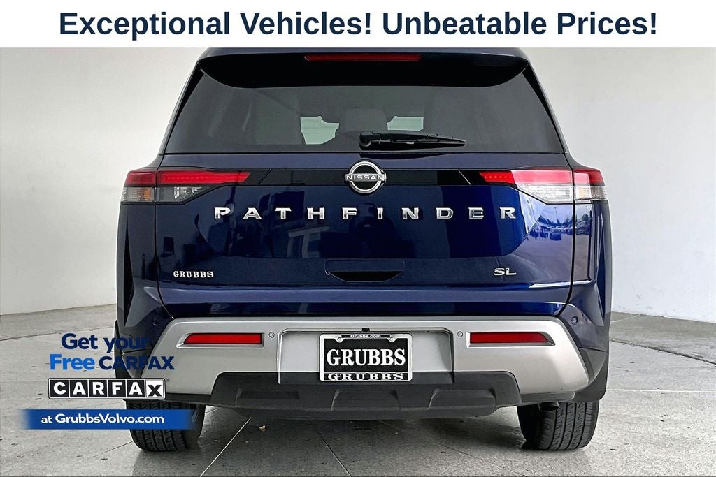2022 Nissan Pathfinder SL