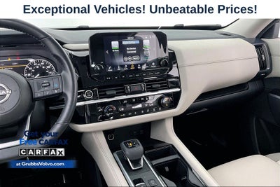 2022 Nissan Pathfinder SL