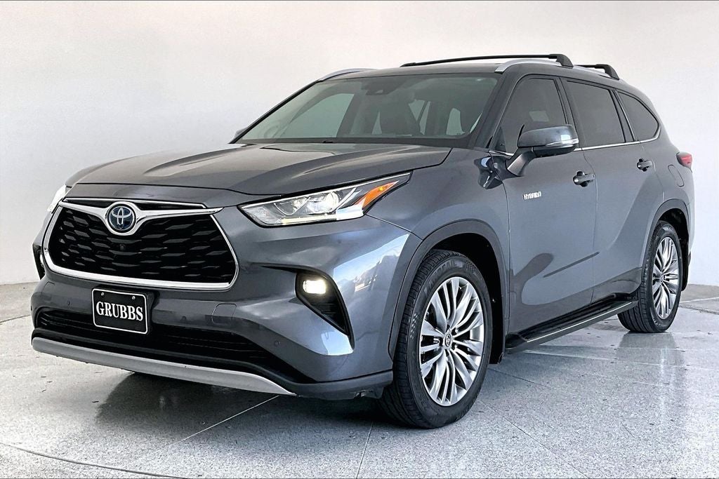2020 Toyota Highlander Hybrid Platinum