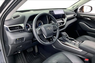 2020 Toyota Highlander Hybrid Platinum