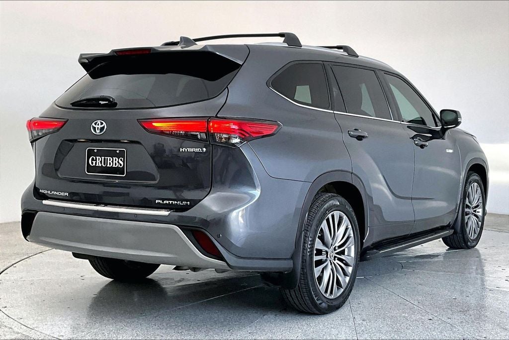 2020 Toyota Highlander Hybrid Platinum