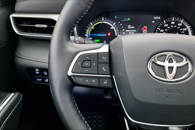 2020 Toyota Highlander Hybrid Platinum