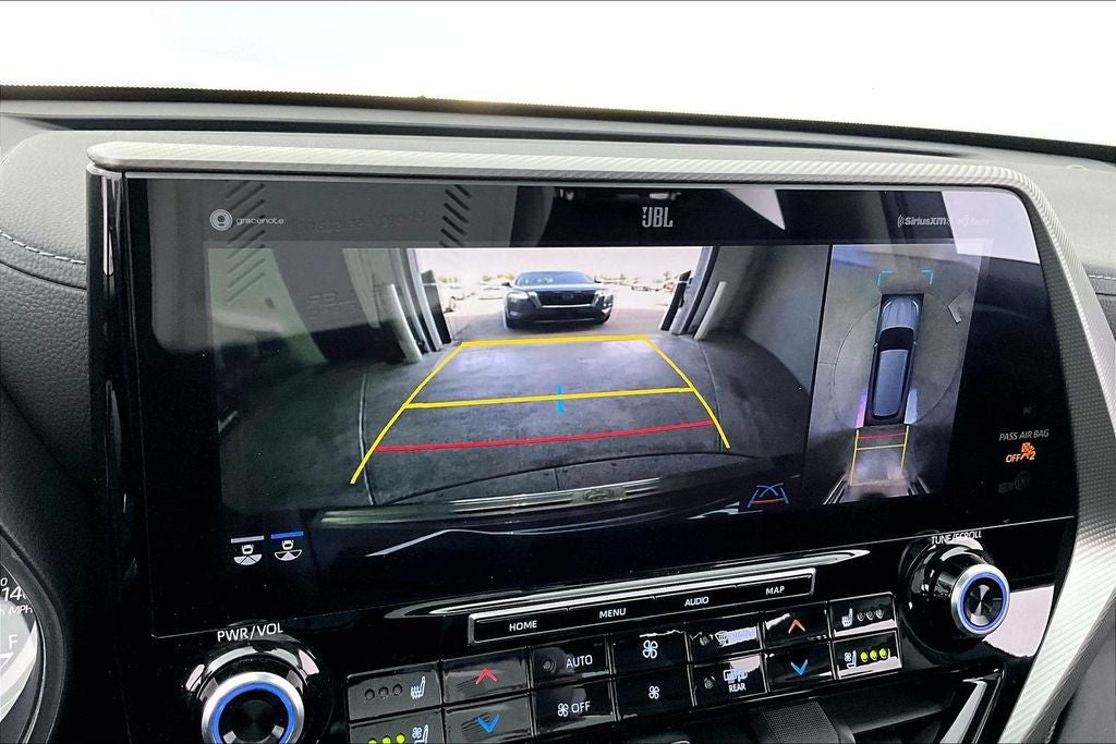 2020 Toyota Highlander Hybrid Platinum