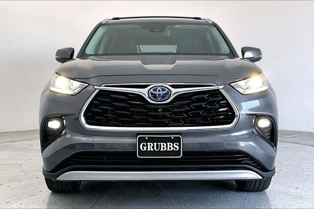 2020 Toyota Highlander Hybrid Platinum