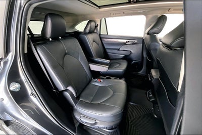 2020 Toyota Highlander Hybrid Platinum