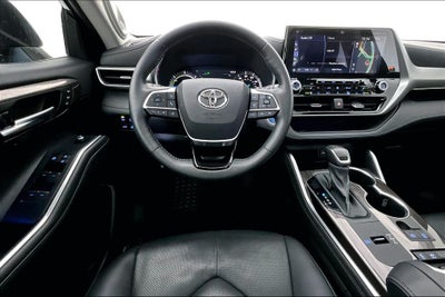 2020 Toyota Highlander Hybrid Platinum
