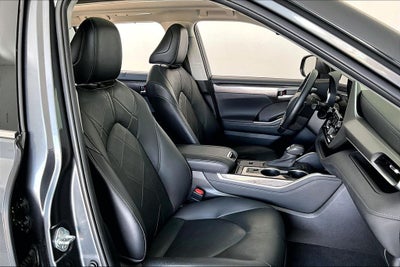 2020 Toyota Highlander Hybrid Platinum