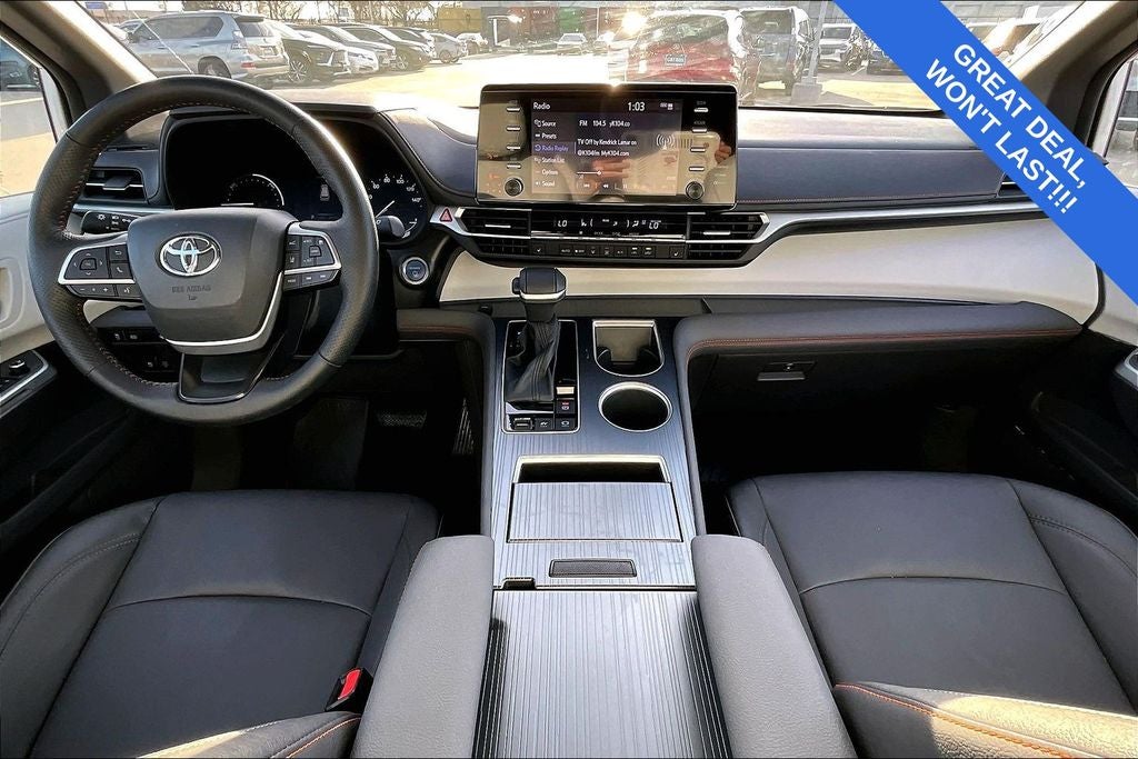2024 Toyota Sienna XSE 8 Passenger