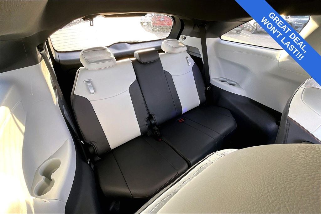 2024 Toyota Sienna XSE 8 Passenger