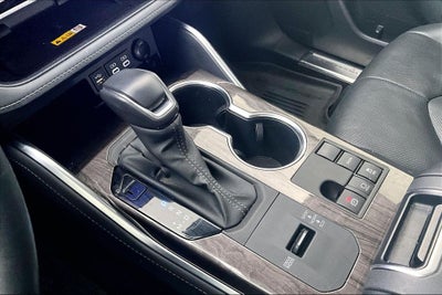 2024 Toyota Highlander Platinum